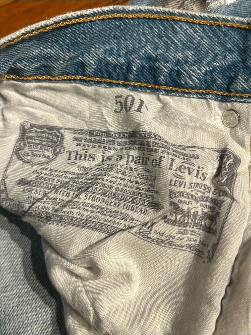 Levi's Light Wash High-Rise Straight Jeans - Picture 5 of 8